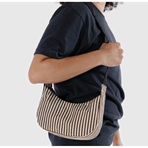 Small Crescent BAGGU Brown White Stripe Shoulder Bag Zipper Top Casual purse.